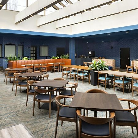 Four Points By Sheraton Edmonton South Eksteriør bilde
