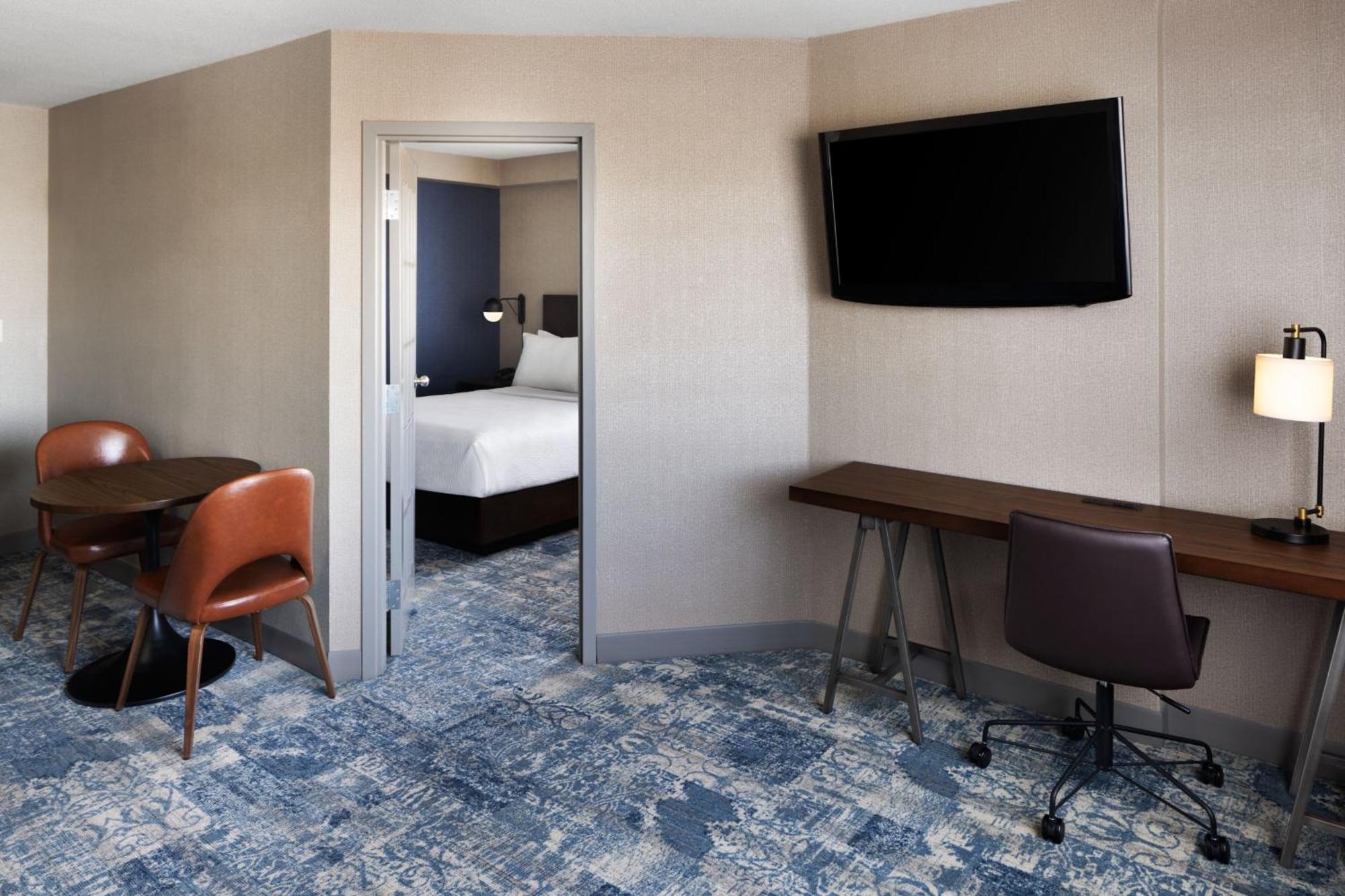 Four Points By Sheraton Edmonton South Eksteriør bilde