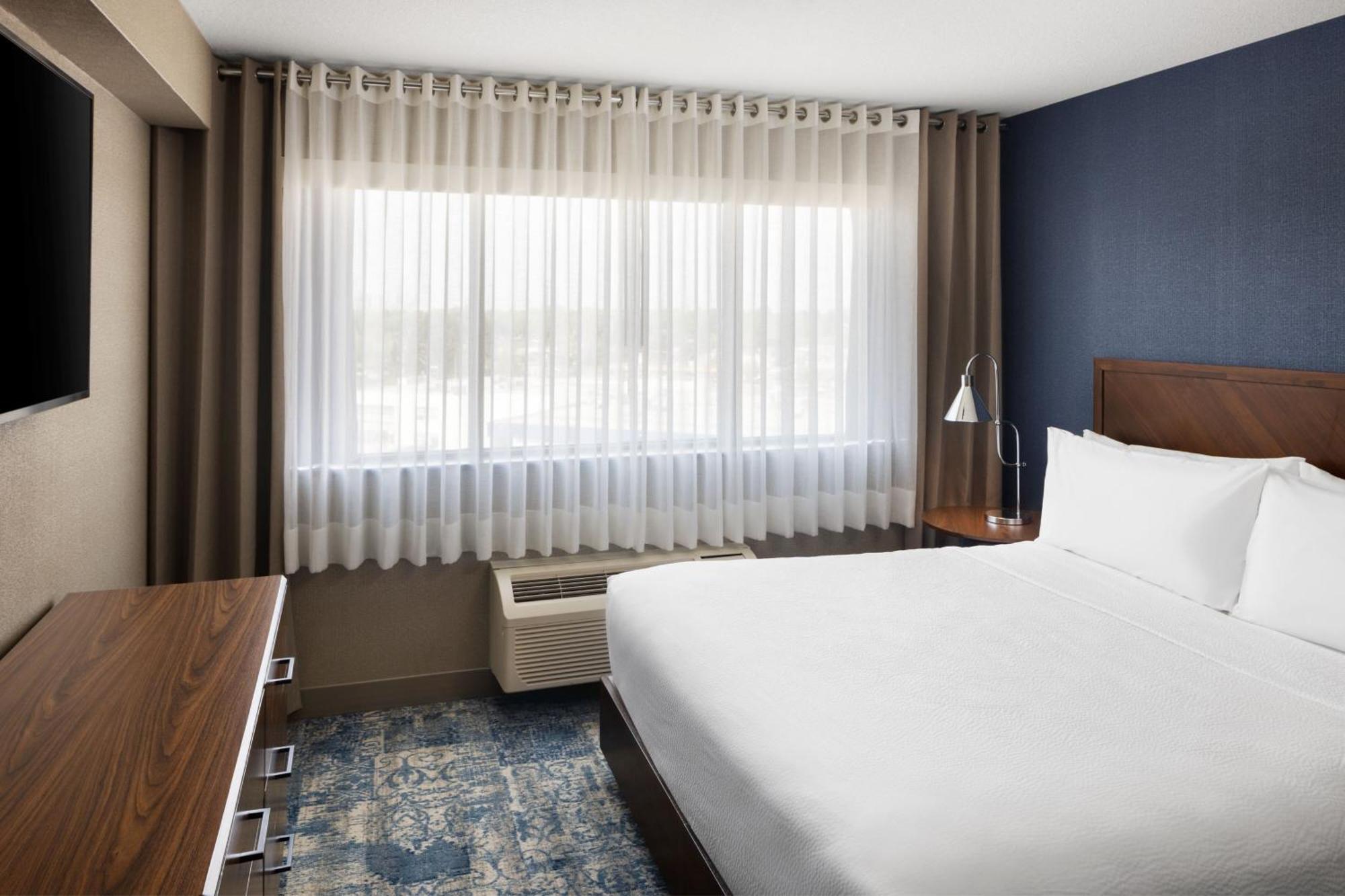 Four Points By Sheraton Edmonton South Eksteriør bilde