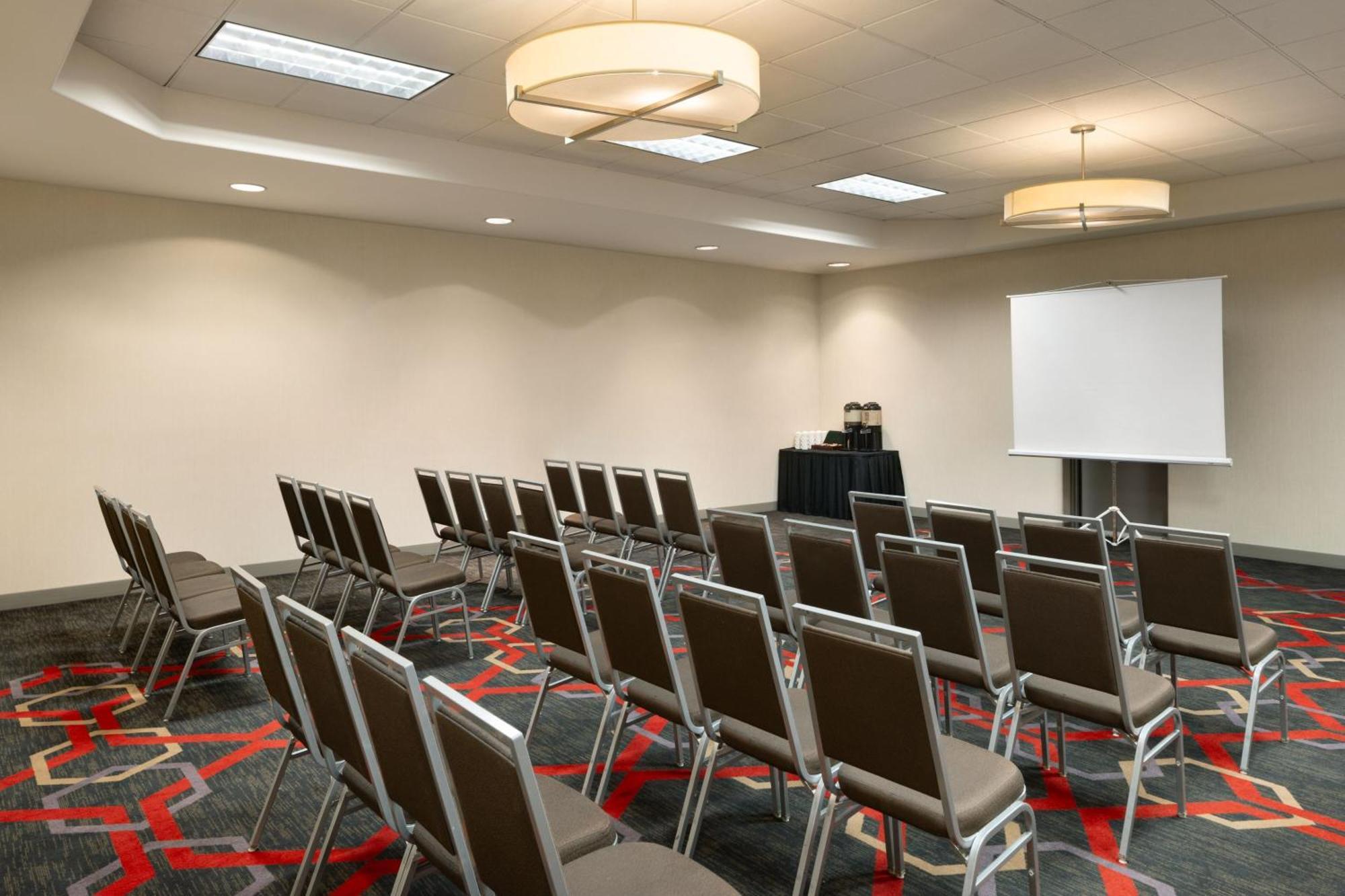 Four Points By Sheraton Edmonton South Eksteriør bilde