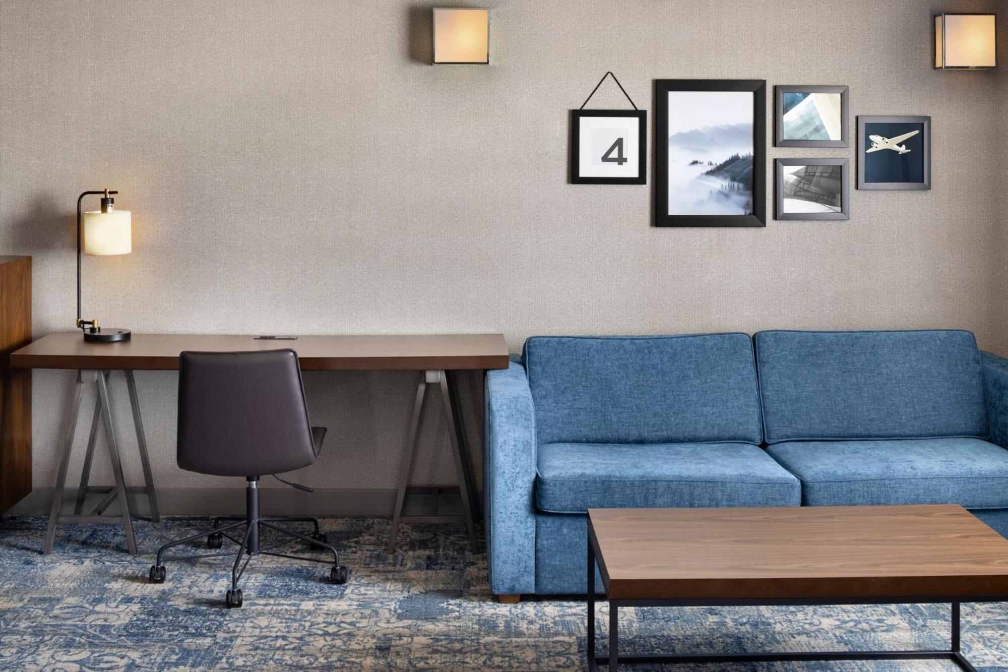 Four Points By Sheraton Edmonton South Eksteriør bilde